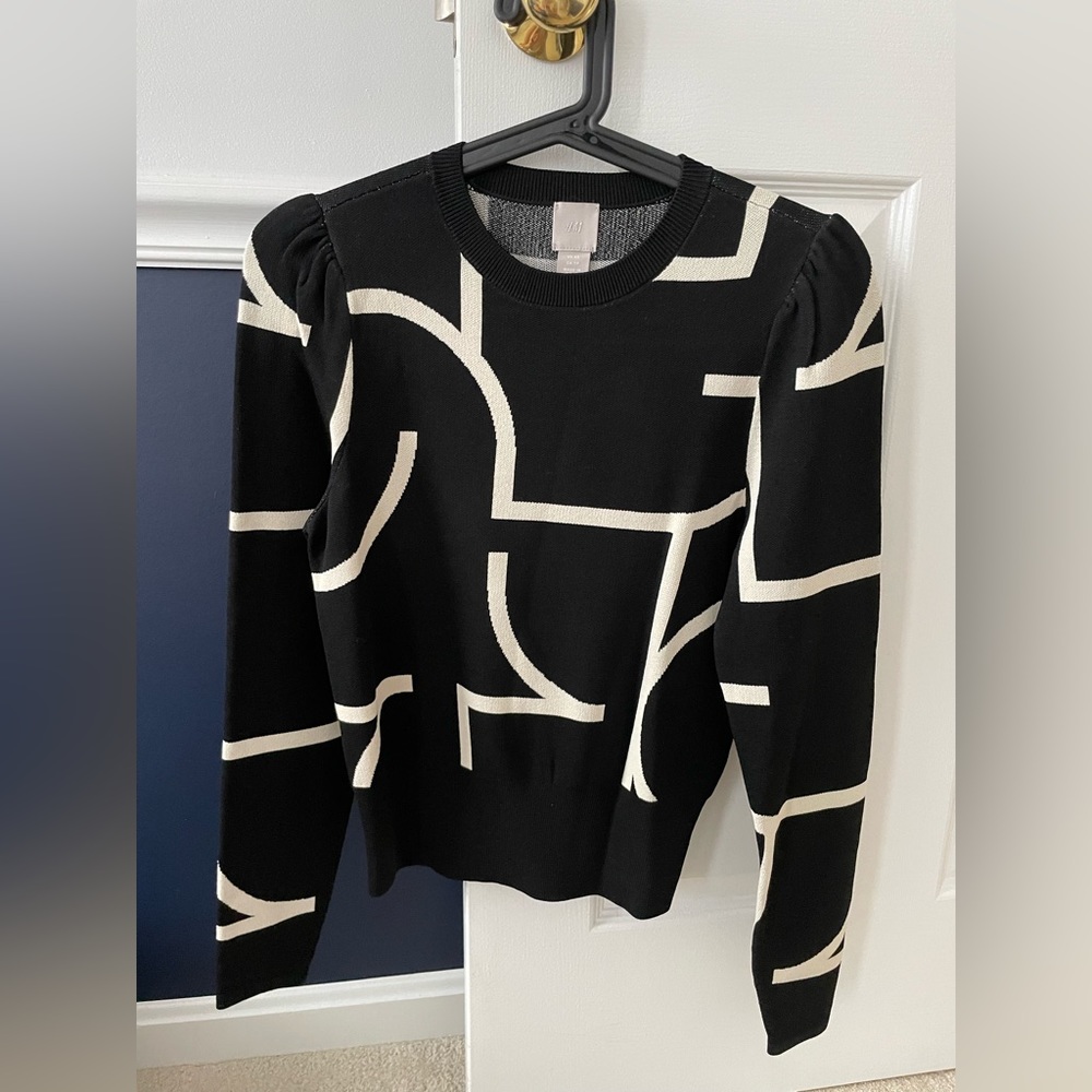 BUNDLE & SAVE - black and white puff sleeve sweater